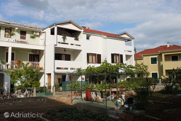Property - Apartments 6177 Property Turanj (Biograd) - Accommodation 6177 - Apartments near sea with pebble beach.