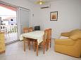 Dining room Vodice, Dining room u smještaju tipa apartment, dostupna klima, dopusteni kucni ljubimci i WIFI.