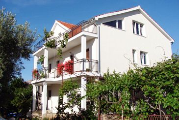 Property - Apartments 6239 Property Sukošan (Zadar) - Accommodation 6239 - Apartments near sea.