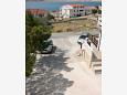 Parking lot - Apartments 6320 Parking lot Kustići (Pag) - Accommodation 6320 - Apartments near sea with pebble beach.