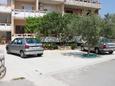 Parking lot - Apartments 6344 Parking lot Novalja (Pag) - Accommodation 6344 - Apartments with pebble beach.