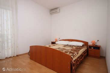 Room S-6357-b - Apartments and Rooms Zubovići (Pag) - 6357
