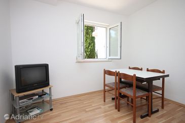 Dining room Stara Novalja, Dining room u smještaju tipa apartment, WIFI.
