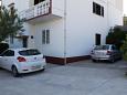 Parking lot - Apartments 6400 Parking lot Pag (Pag) - Accommodation 6400 - Apartments with pebble beach.