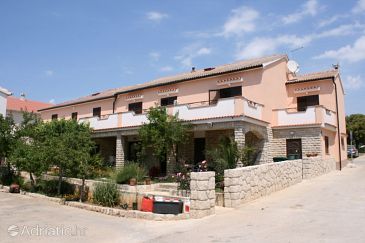 Property - Apartments 6457 Property Mandre (Pag) - Accommodation 6457 - Apartments near sea with pebble beach.