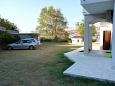 Parking lot Pag, Pag, Parking lot 6461 - Apartments with pebble beach.