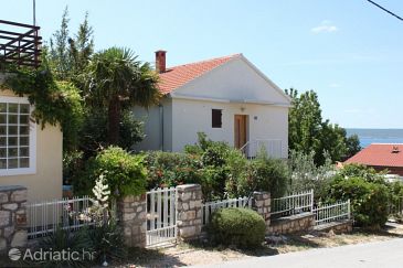 Property Maslenica, Novigrad, Property 6569 - Apartments blizu mora with pebble beach.