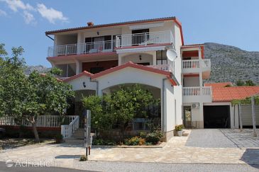 Property - Apartments and Rooms 6578 Property Starigrad (Paklenica) - Accommodation 6578 - Apartments and Rooms near sea with pebble beach.
