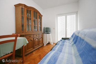 Living room Makarska, Living room u smještaju tipa apartment, dostupna klima, dopusteni kucni ljubimci i WIFI.