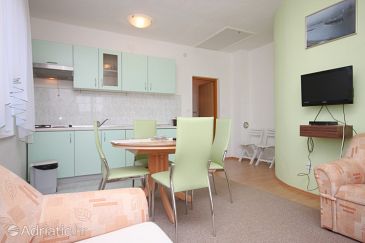 Dining room Starigrad, Dining room u smještaju tipa apartment, dostupna klima i WIFI.