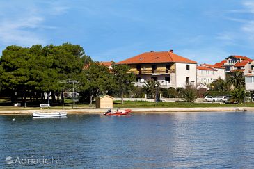 Property - Apartments 666 Property Privlaka (Zadar) - Accommodation 666 - Apartments near sea with sandy beach.
