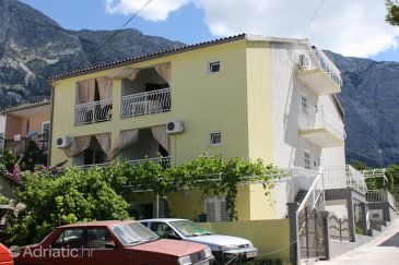 Property - Apartments 6827 Property Baška Voda (Makarska) - Accommodation 6827 - Apartments with pebble beach.