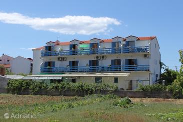 Property - Apartments 6852 Property Sućuraj (Hvar) - Accommodation 6852 - Apartments near sea with pebble beach.