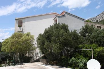 Property - Apartments and Rooms 6894 Property Brela (Makarska) - Accommodation 6894 - Apartments and Rooms with pebble beach.