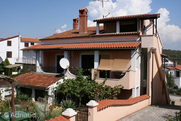 Property - Apartments 6946 Property Vrsar (Poreč) - Accommodation 6946 - Apartments with pebble beach.