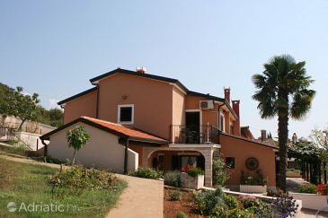 Property - Apartments 7009 Property Vrsar (Poreč) - Accommodation 7009 - Apartments with rocky beach.