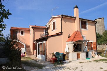 Property - Apartments 7021 Property Vrsar (Poreč) - Accommodation 7021 - Apartments with rocky beach.