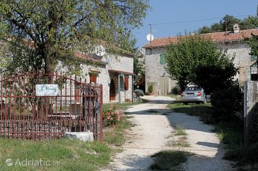 Property - Apartments 7167 Property Heraki (Središnja Istra) - Accommodation 7167 - Apartments in Croatia.