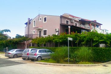 Property - Apartments 7261 Property Fažana (Fažana) - Accommodation 7261 - Apartments with pebble beach.