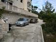 Parking lot - Apartments 727 Parking lot Postira (Brač) - Accommodation 727 - Apartments with pebble beach.