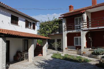 Property - Apartments 7358 Property Krnica (Marčana) - Accommodation 7358 - Apartments with pebble beach.