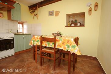 Dining room Čepić, Dining room u smještaju tipa house, dopusteni kucni ljubimci i WIFI.