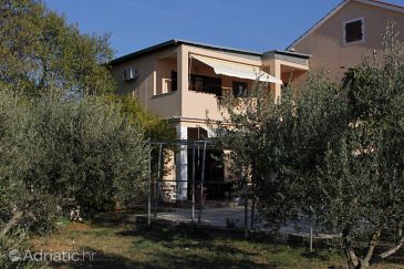 Property - Apartments 7426 Property Vinkuran (Pula) - Accommodation 7426 - Apartments with pebble beach.