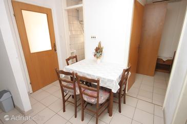 Dining room Medići, Dining room u smještaju tipa apartment, WIFI.