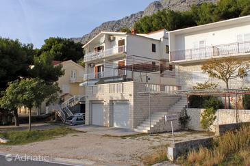 Property - Apartments 7483 Property Medići (Omiš) - Accommodation 7483 - Apartments with pebble beach.