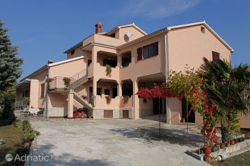 Property Bičići, Središnja Istra, Property 7489 - Apartments with pebble beach.