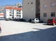Parking lot - Apartments 7577 Parking lot Omiš (Omiš) - Accommodation 7577 - Apartments near sea with sandy beach.