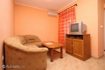 Living room Ližnjan, Living room u smještaju tipa apartment, dostupna klima, dopusteni kucni ljubimci i WIFI.
