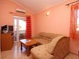 Living room Ližnjan, Living room u smještaju tipa apartment, dostupna klima, dopusteni kucni ljubimci i WIFI.