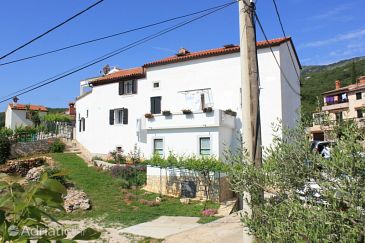 Property - Apartments and Rooms 7799 Property Brseč (Opatija) - Accommodation 7799 - Apartments and Rooms with pebble beach.