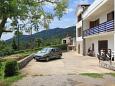 Parking lot - Apartments 7804 Parking lot Ičići (Opatija) - Accommodation 7804 - Apartments with pebble beach.
