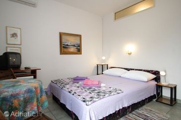 Room S-7953-a - Apartments and Rooms Mali Lošinj (Lošinj) - 7953