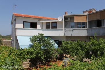 Property - Apartments 8099 Property Božava (Dugi otok) - Accommodation 8099 - Apartments near sea.