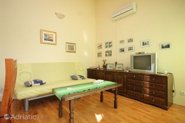 Apartment A-8131-a - Apartments Luka (Dugi otok) - 8131