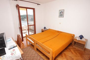 Bedroom Luka, Bedroom u smještaju tipa room, WIFI.