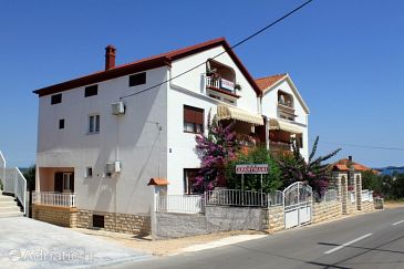 Property - Apartments 8238 Property Kukljica (Ugljan) - Accommodation 8238 - Apartments in Croatia.