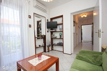 Apartment A-8441-a - Apartments Okrug Gornji (Čiovo) - 8441