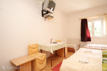Dining room Mlini, Dining room u smještaju tipa studio-apartment, dostupna klima i WIFI.