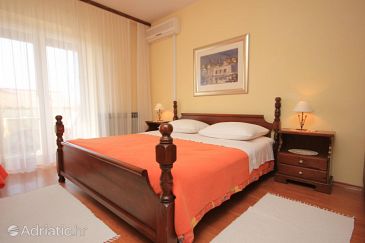 Bedroom Dubrovnik, Bedroom u smještaju tipa room, dostupna klima, dopusteni kucni ljubimci i WIFI.