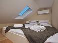 Bedroom 2 Bedroom 2 - Apartment A-8713-b - Apartments Jelsa (Hvar) - 8713