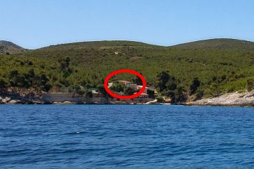 Property - Apartments 8719 Property Uvala Zastupac (Hvar) - Accommodation 8719 - Apartments near sea with pebble beach.