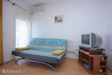 Apartment A-8740-a - Apartments Drašnice (Makarska) - 8740