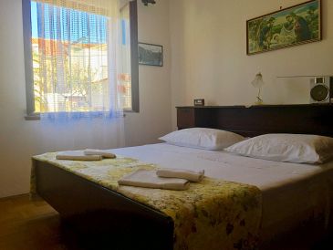 Bedroom Komiža, Bedroom u smještaju tipa room, WIFI.