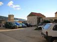Parking lot - Apartments 8862 Parking lot Komiža (Vis) - Accommodation 8862 - Apartments with pebble beach.