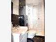 Bathroom 7 Bathroom 7 - House K-8922 - Vacation Rentals Vis (Vis) - 8922