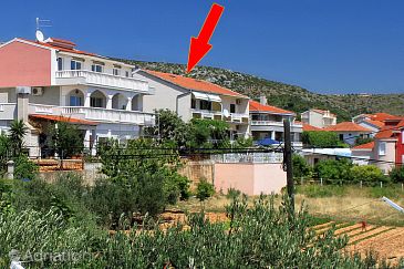 Property - Apartments 9210 Property Trogir (Trogir) - Accommodation 9210 - Apartments with pebble beach.
